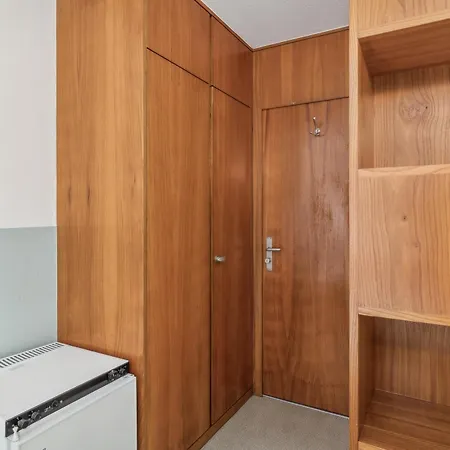 Auberge de jeunesse Betahouse Self-check In *